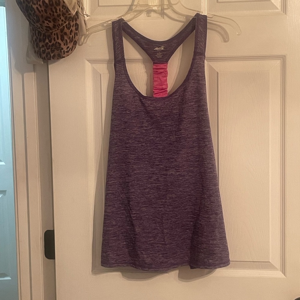5 for $20 Ladies size Large Avia athletic tank